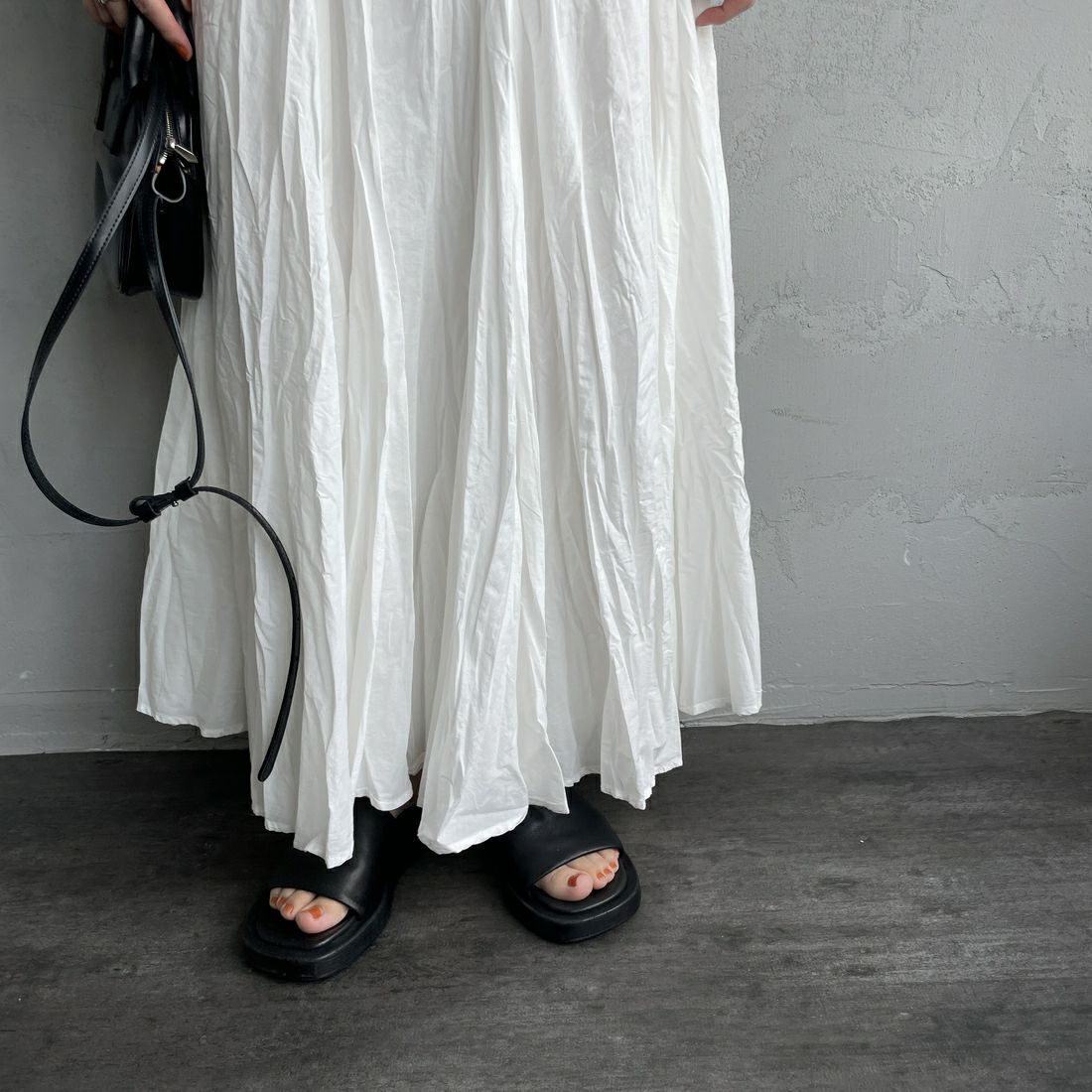 mizuiro ind [ミズイロインド] ボリュームフレアスカート [3-260010] 11 O.WHITE &&モデル身長：160cm 着用サイズ：F&&