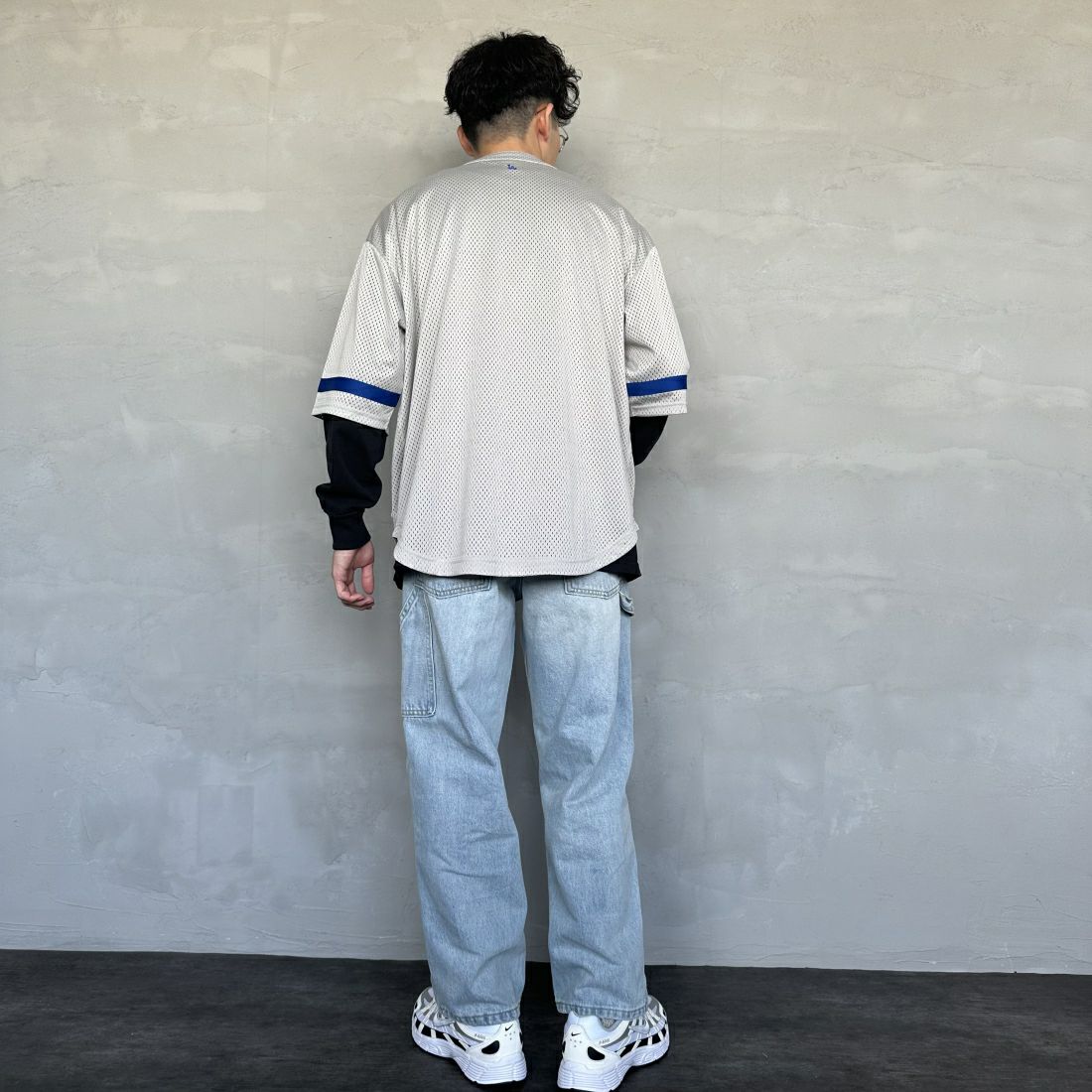 Fanatics [ファナティクス] 別注 MLBロゴ ヘンリーネックメッシュTシャツ [ML2124SS1-JF] GRAY/LA &&モデル身長：168cm 着用サイズ：M&&