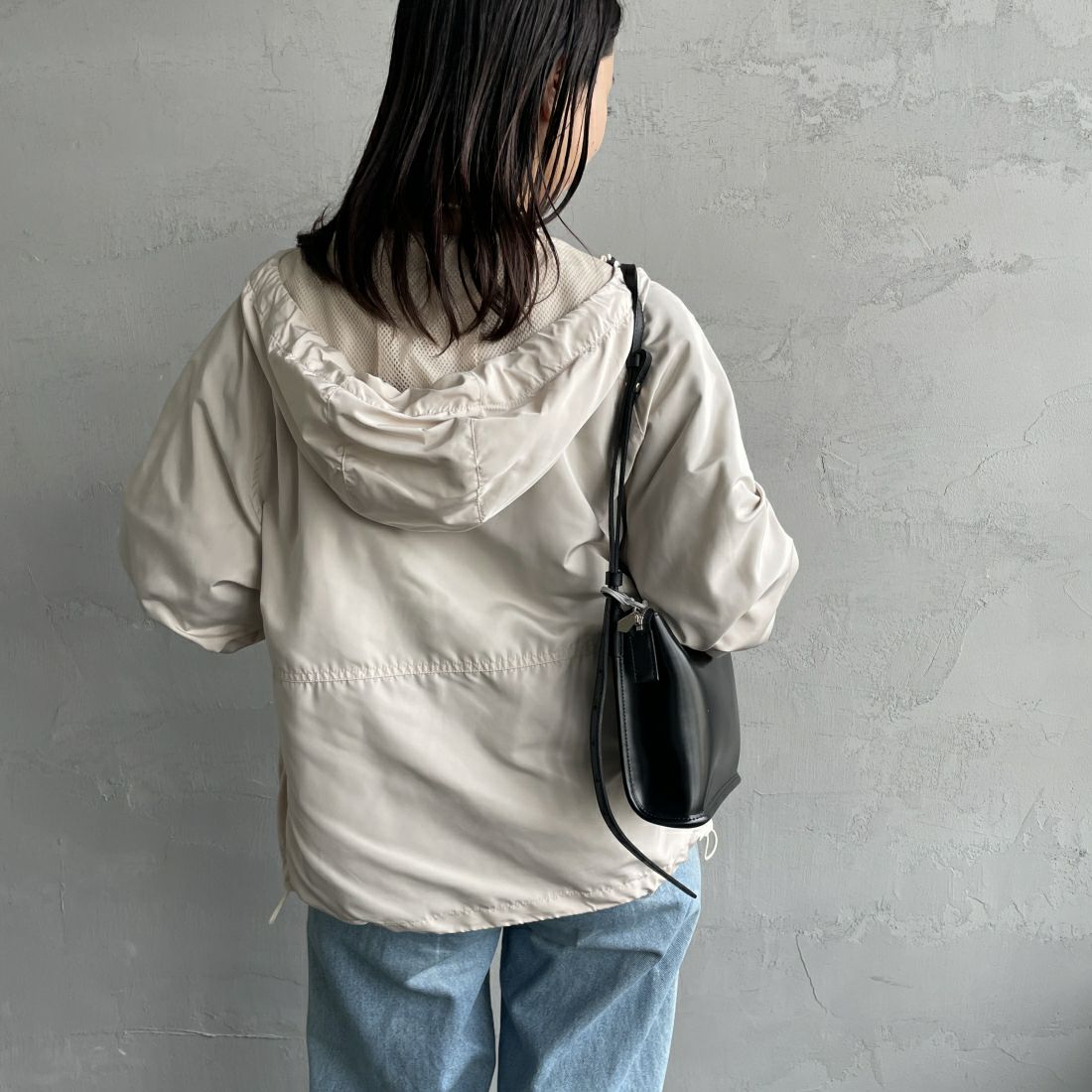KELTY [ケルティ] 別注 ナイロンタフタ フードジャケット [KE242W10IN01-JF] ｱｲﾎﾞﾘｰ &&モデル身長：163cm 着用サイズ：S&&
