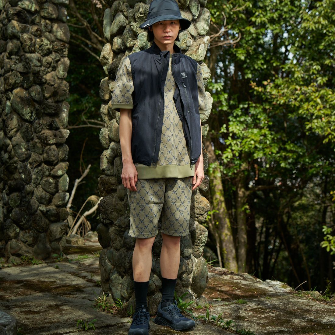 South2West8 [サウスツーウエストエイト] 別注 ストリングスウェットショートパンツ [MR1013-JF] KHAKI &&モデル身長：182cm 着用サイズ：M&&