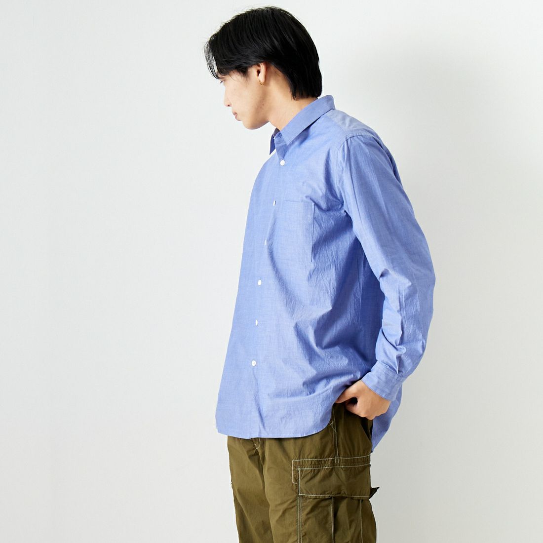 Noir Fabrik [ヌワールファブリック] シャンブレーワッシャーベーシックシャツ [BN0123-401] ﾛｲﾔﾙﾌﾞﾙｰ &&モデル身長：179cm 着用サイズ：M&&
