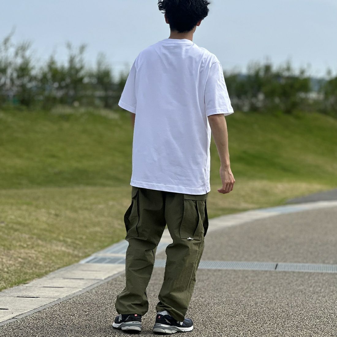LACOSTE [ラコステ] アウトラインクロックポケットTシャツ [TH5581] 001 WHITE&&モデル身長：168cm 着用サイズ：6&&
