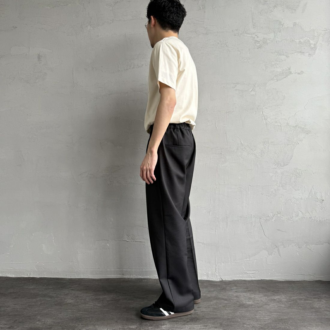 LACOSTE [ラコステ] アウトラインクロックポケットTシャツ [TH5581] XFJ ECRU &&モデル身長：168cm 着用サイズ：3&&