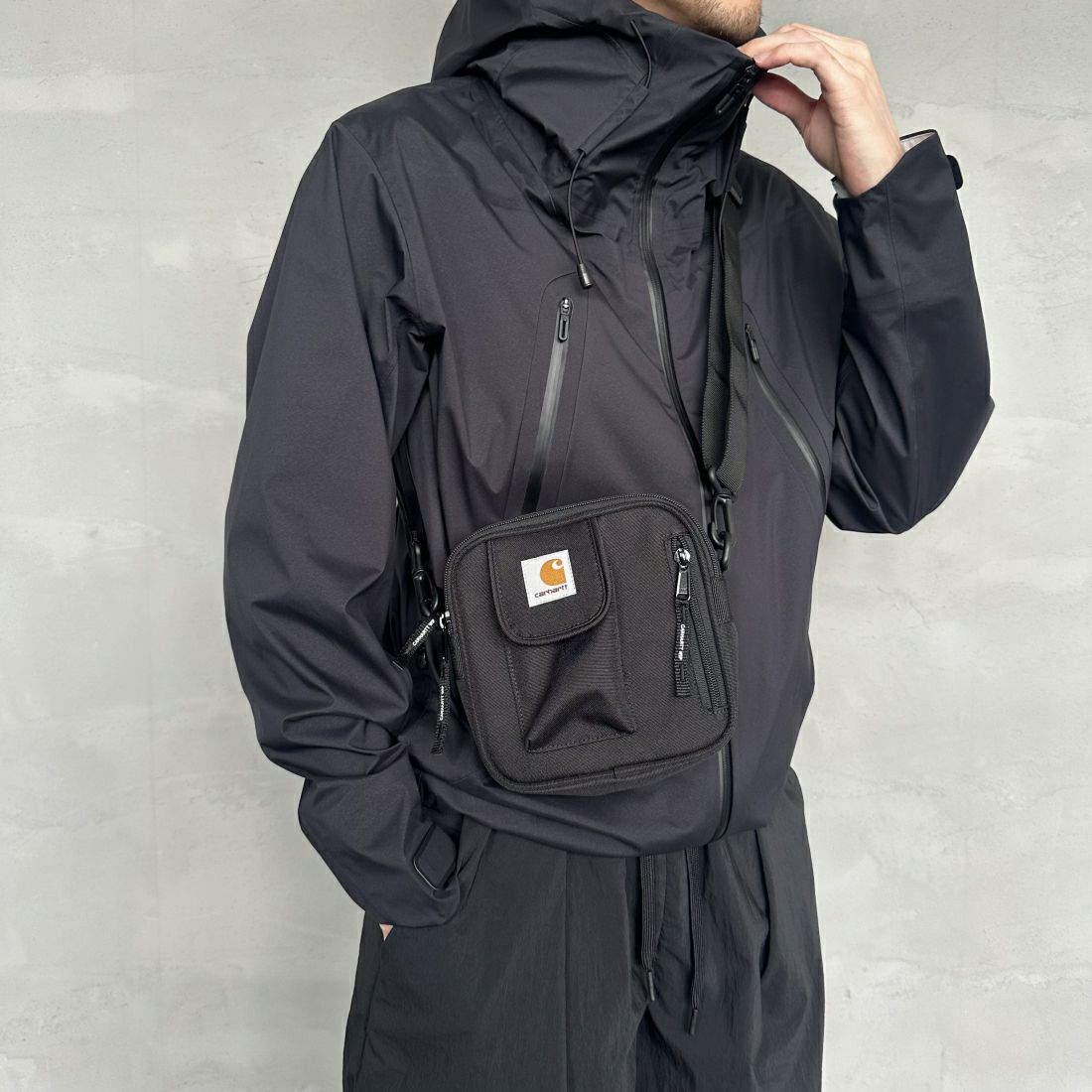 carhartt WIP [カーハートダブリューアイピー] エッセンシャル ショルダーバッグ [I031470] BLACK