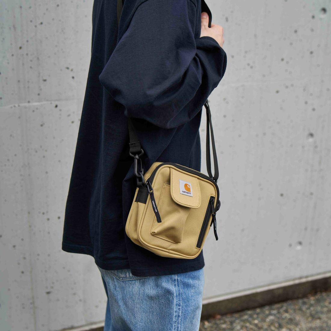 carhartt WIP [カーハートダブリューアイピー] エッセンシャル ショルダーバッグ [I031470] AGATE