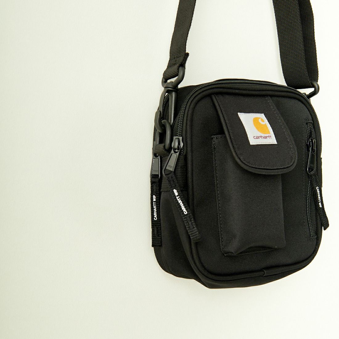carhartt WIP [カーハートダブリューアイピー] エッセンシャル ショルダーバッグ [I031470] BLACK