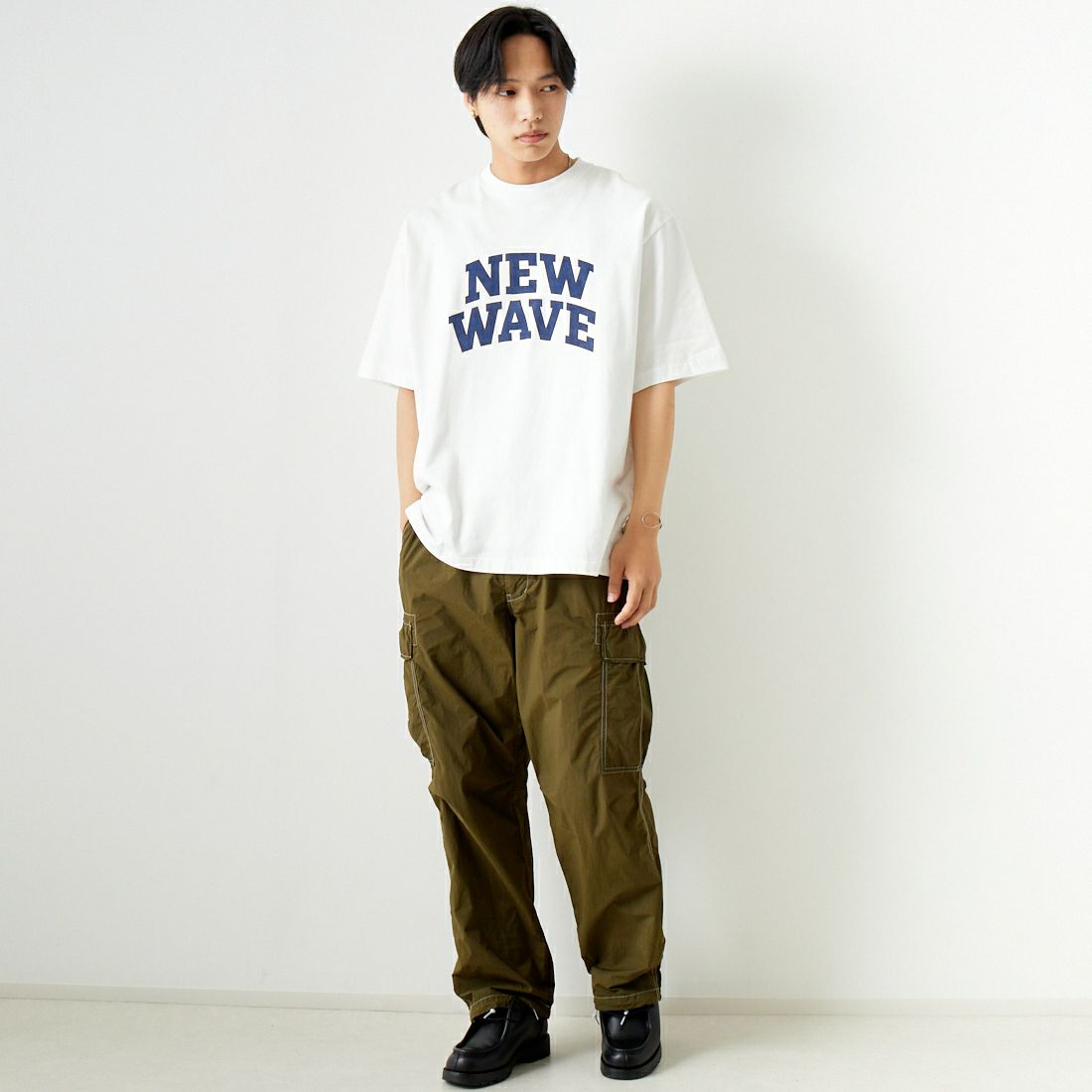 blurhms ROOTSTOCK [ブラームス ルーツストック] 別注 NEW WAVE プリントTシャツ [BROOTS24S34-JF] WHITE &&モデル身長：179cm 着用サイズ：3&&