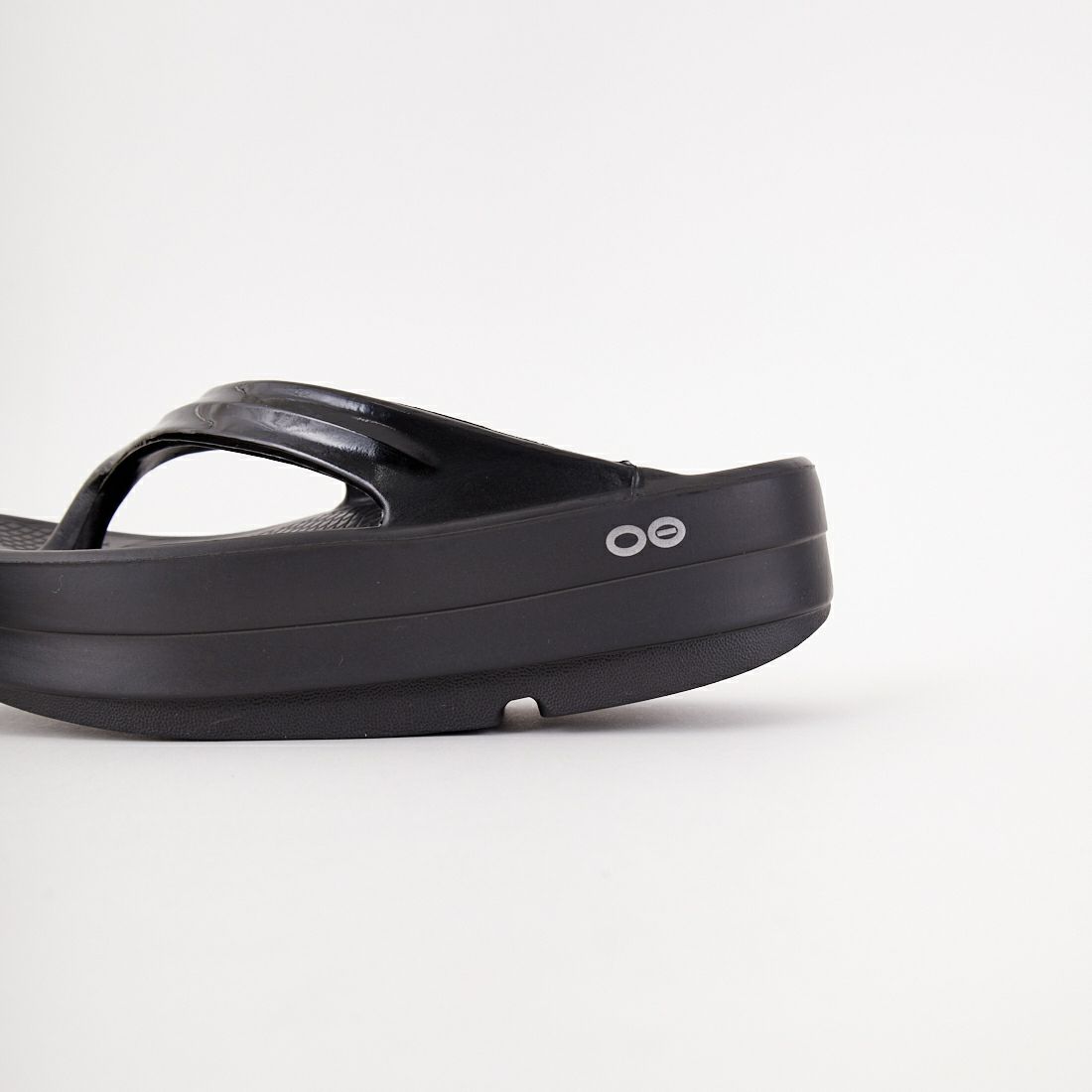 OOFOS [ウーフォス] OOMEGA(ウーメガ) [OOMEGA] BLACK