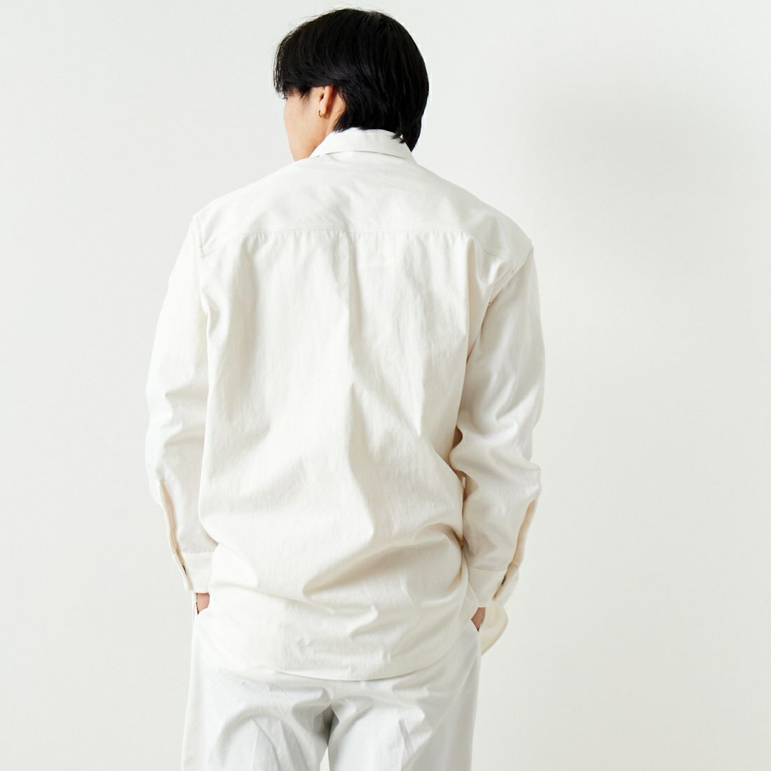 ATELIER BETON [アトリエベトン] チノクロスオーバーシャツ [241-06C] WHITE &&モデル身長：179cm 着用サイズ：4&&
