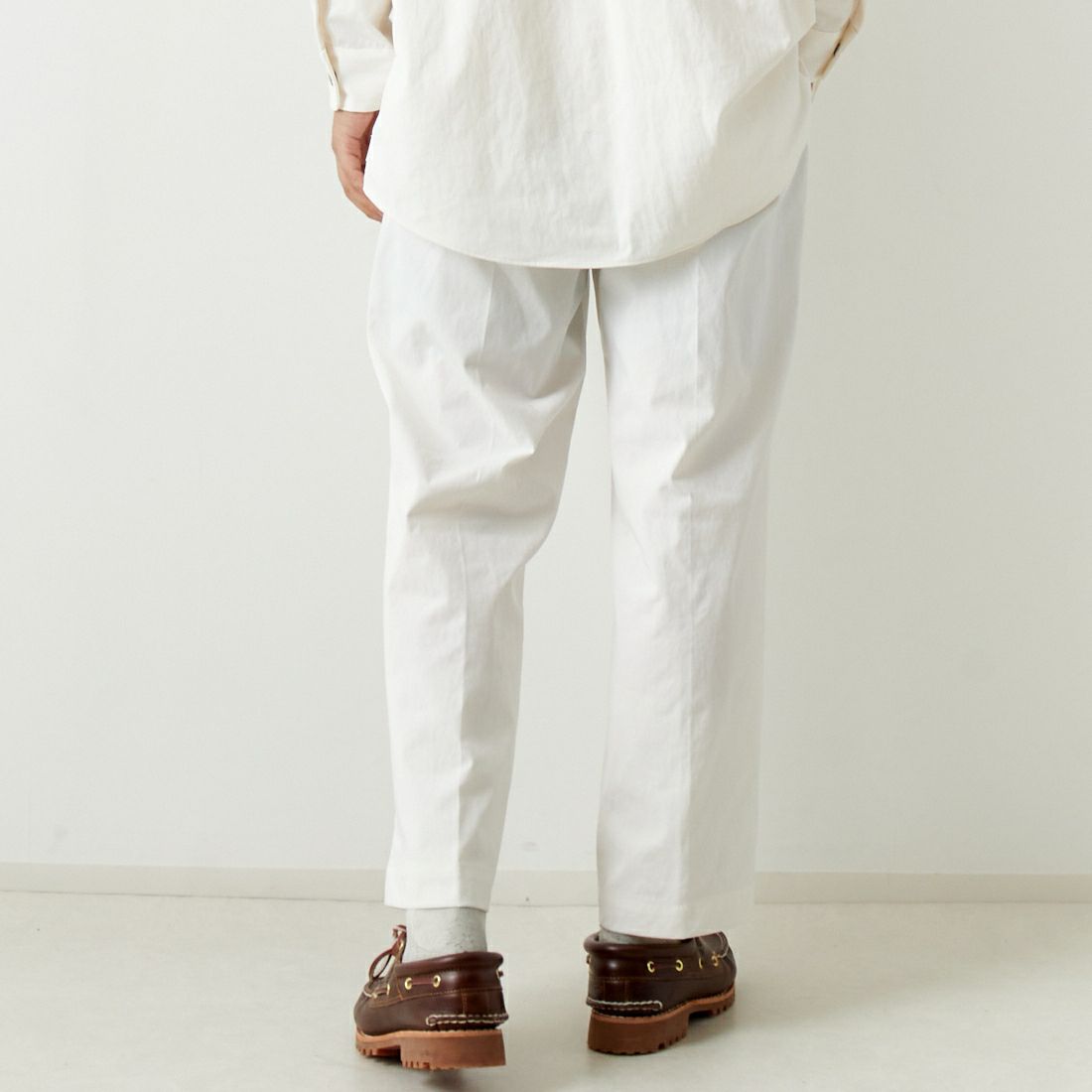 ATELIER BETON [アトリエベトン] チノクロスタックパンツ [241-08C] WHITE &&モデル身長：179cm 着用サイズ：3&&