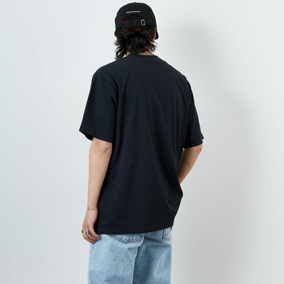 GRAMiCCi [グラミチ] ワンポイントTシャツ [G304-OGJ] BLACK &&モデル身長：179cm 着用サイズ：XL&&
