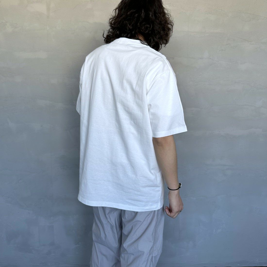 GRAMiCCi [グラミチ] ワンポイントTシャツ [G304-OGJ] WHITE &&モデル身長：173cm 着用サイズ：M&&