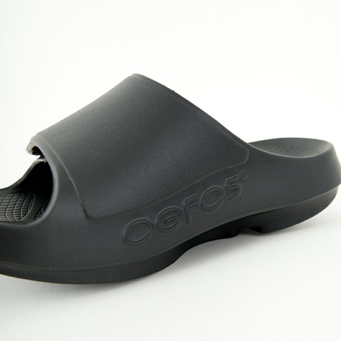 OOFOS [ウーフォス] ウーアースポーツフレックス リカバリーサンダル [OOAHH-SPORT-FLEX] BLACK