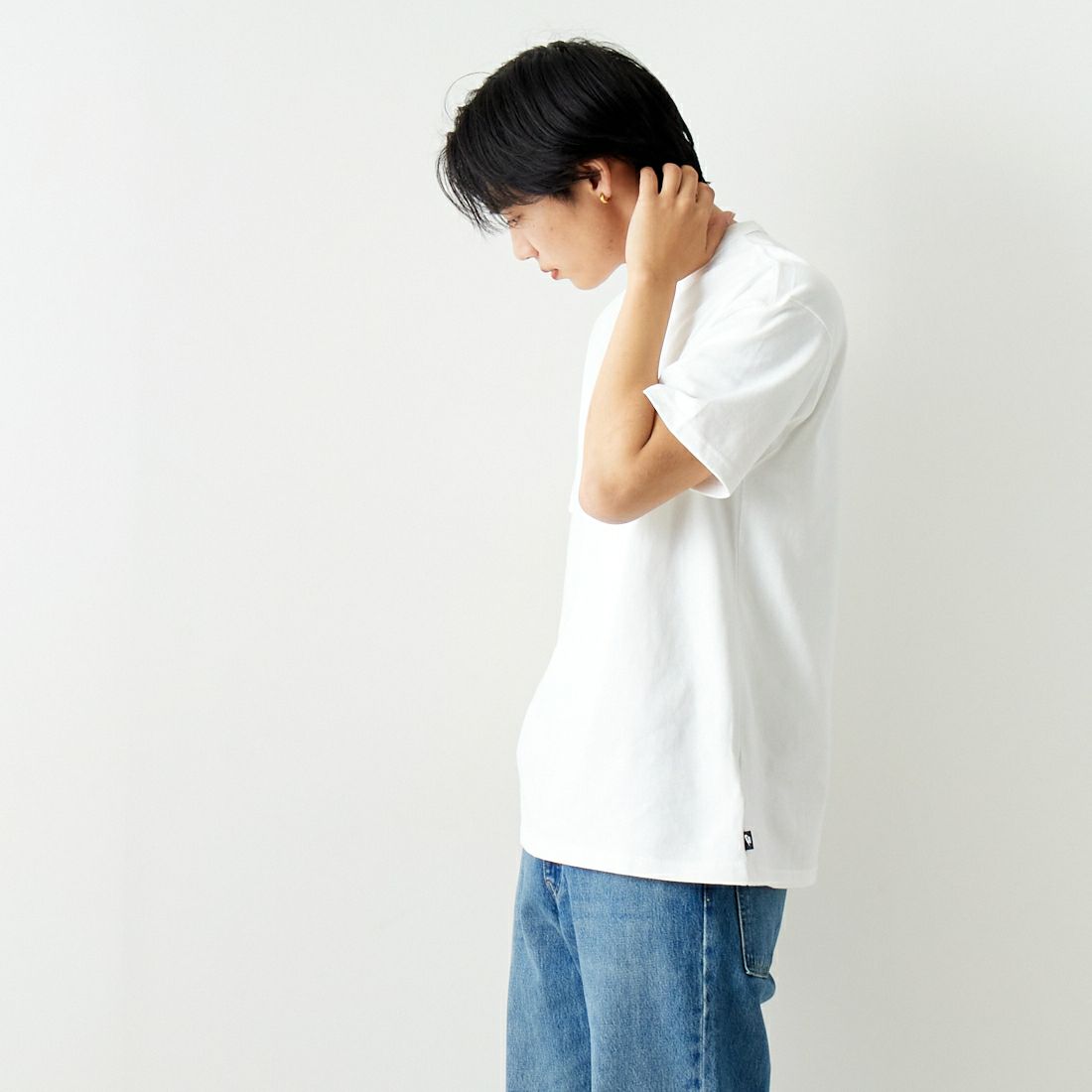 NIKE [ナイキ] プレミアム エッセンシャル Tシャツ [DO7393] 101 ﾎﾜｲﾄ &&モデル身長：179cm 着用サイズ：M&&