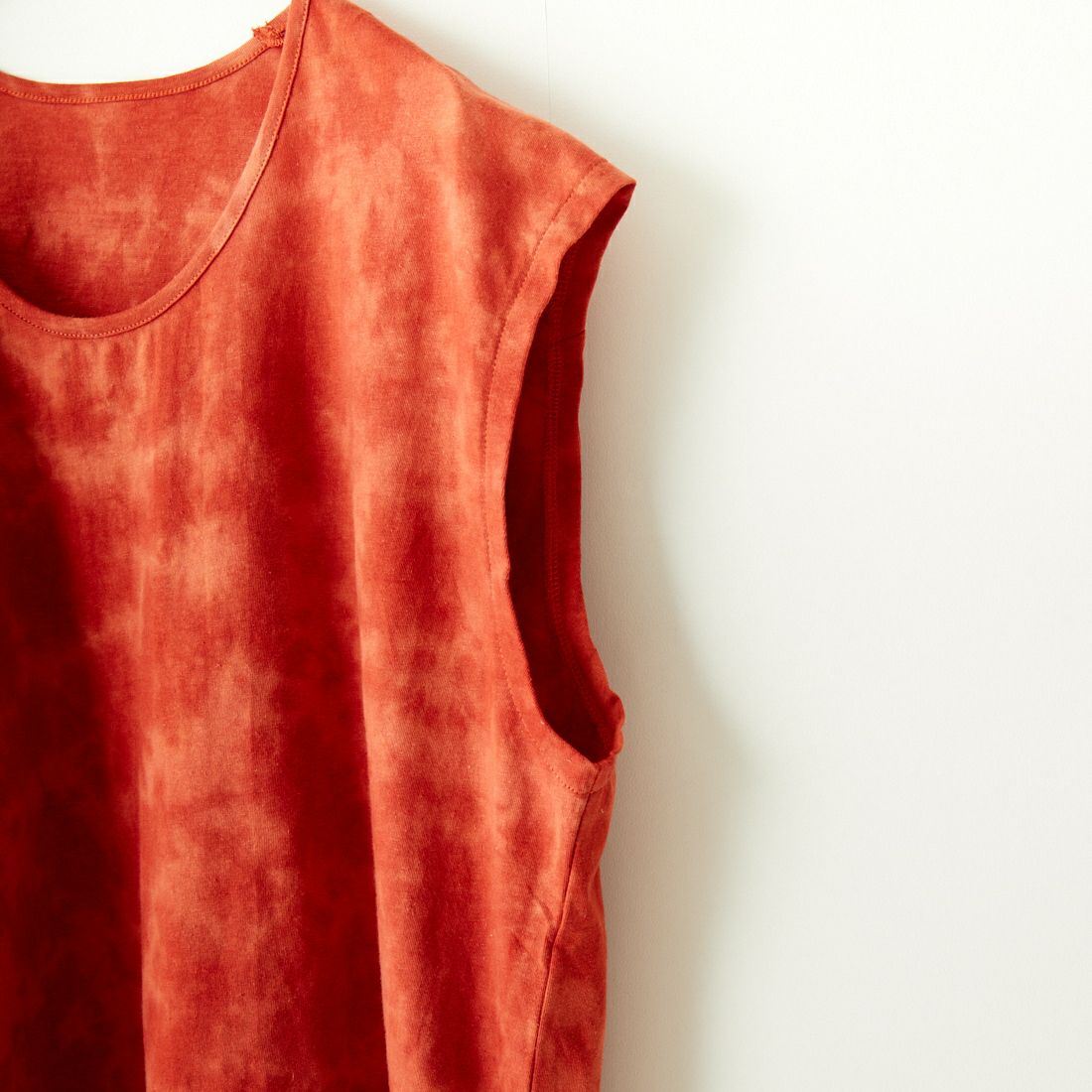 ATA [アタ] ヘンプオーガニックコットン スリーブレスTシャツ [A01-02026] PRIME RED