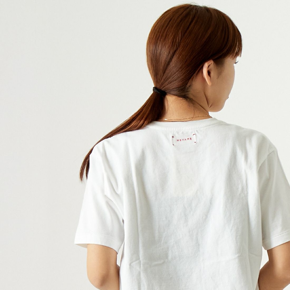 MEYAME [メヤメ] PHOTO Tシャツ A [MEY-1836] WHITE &&モデル身長：167cm 着用サイズ：F&&