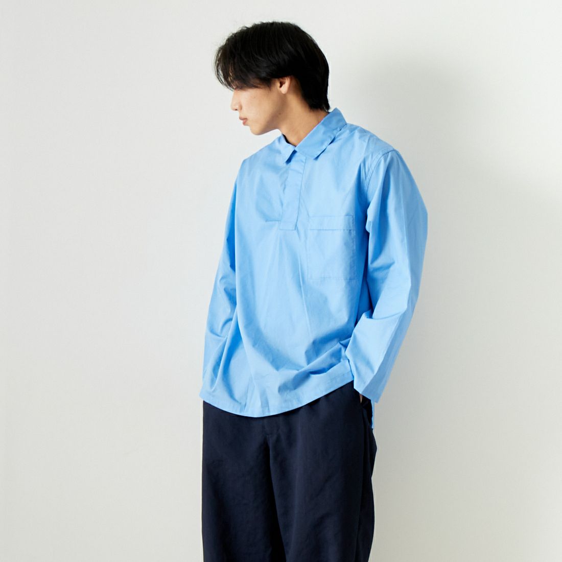 STILL BY HAND [スティルバイハンド] コットンプルオーバーシャツ [SH03241] SKY BLUE &&モデル身長：179cm 着用サイズ：48&&