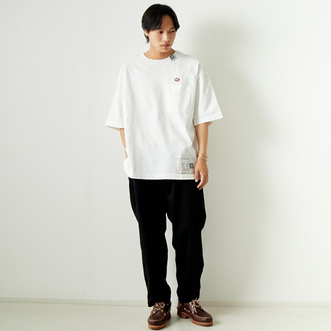 Maison MIHARA YASUHIRO [メゾン ミハラヤスヒロ] バックプリンテッドTシャツ [A12TS641] WHITE &&モデル身長：179cm 着用サイズ：46&&