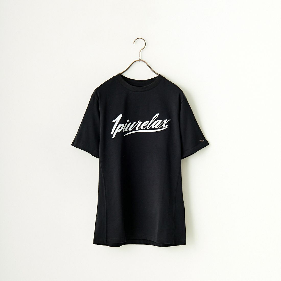 1PIU1UGUALE3 RELAX [ウノ ピゥ ウノ ウグァーレ トレ] フローイングロゴTシャツ [UST-24004] SN90 BLACK