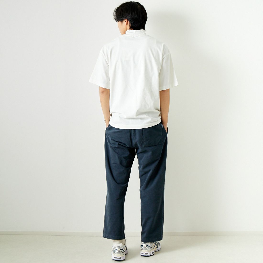ATELIER BETON [アトリエベトン] ドライクロス モックネックTシャツ [241-31M] WHITE &&モデル身長：179cm 着用サイズ：4&&