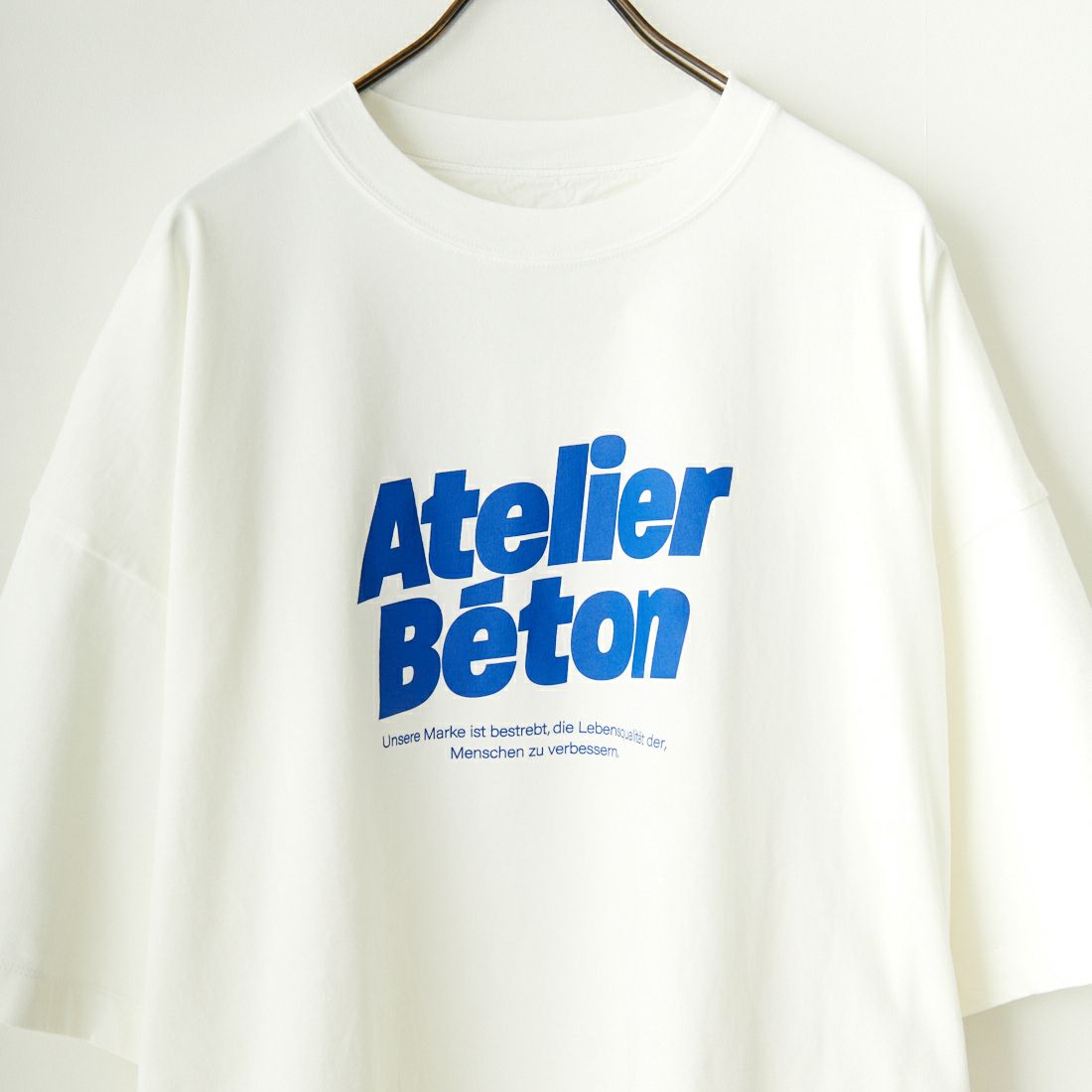 ATELIER BETON [アトリエベトン] ドライクロスビッグプリントTシャツ [241-32M] WHITE &&モデル身長：179cm 着用サイズ：4&&