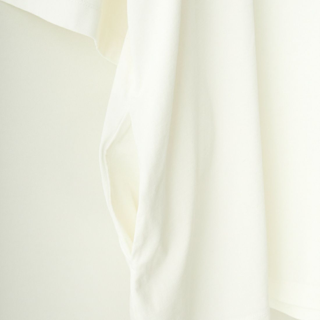 ATELIER BETON [アトリエベトン] ドライクロスビッグプリントTシャツ [241-32M] WHITE &&モデル身長：179cm 着用サイズ：4&&