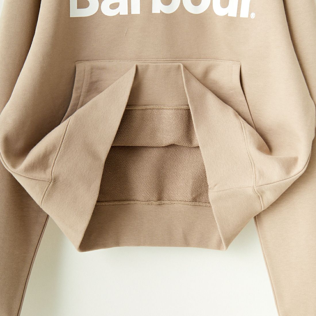 Barbour [バブアー] BARBOURロゴ スウェットフードパーカー [241LOLG002] DK.BEIGE