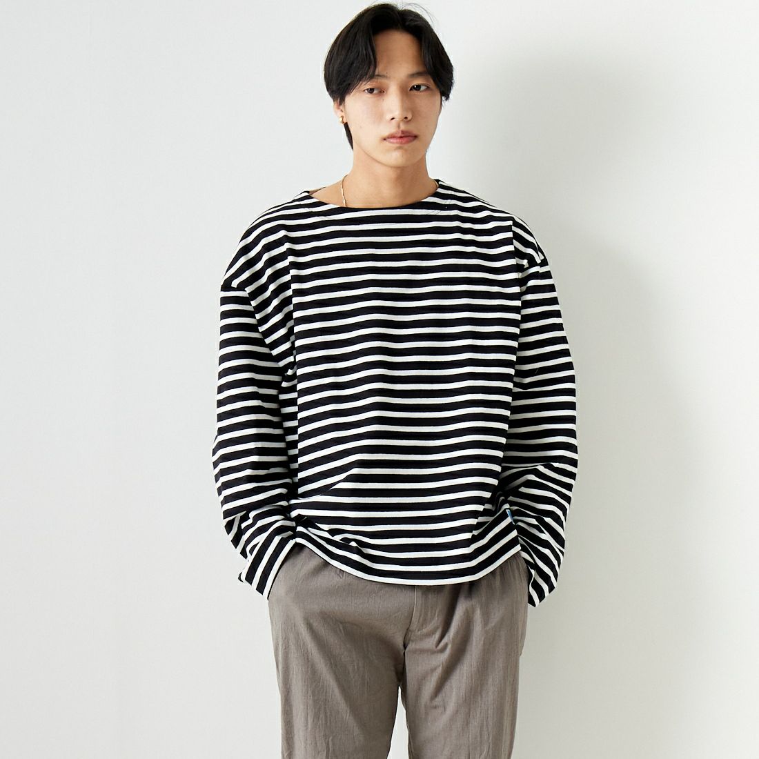 BLACK/WHIT&&モデル身長：179cm 着用サイズ：5&&