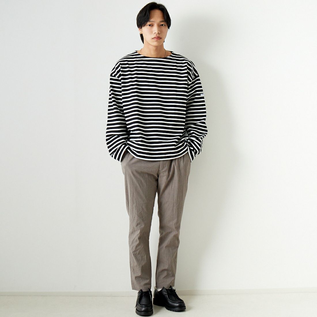 ORCIVAL [オーシバル] ショート丈ボーダープルオーバー [B264] BLACK/WHIT &&モデル身長：179cm 着用サイズ：5&&