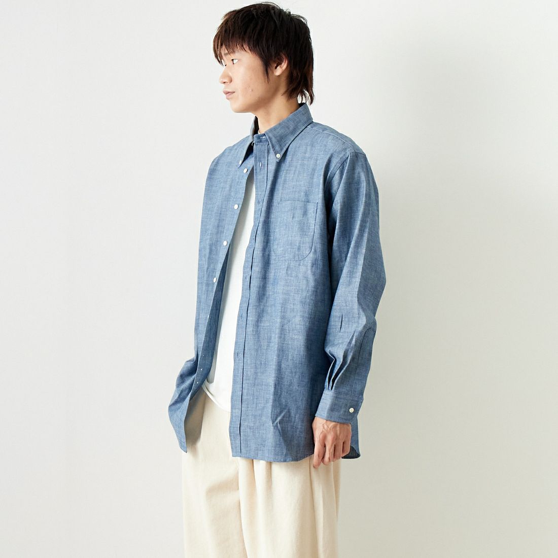 INDIVIDUALIZED SHIRTS [インディビジュアライズド シャツ] 別注 デニムツイルシャツ [IS200016000-M-JF] S22NTO-L &&モデル身長：182cm 着用サイズ：16H&&