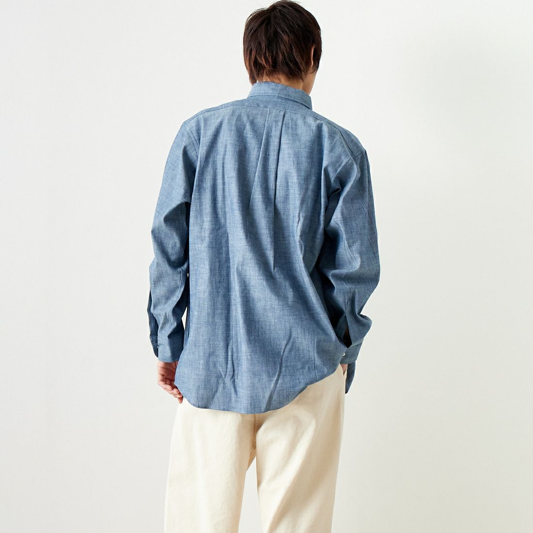 INDIVIDUALIZED SHIRTS [インディビジュアライズド シャツ] 別注 デニムツイルシャツ [IS200016000-M-JF] S22NTO-L &&モデル身長：182cm 着用サイズ：16H&&