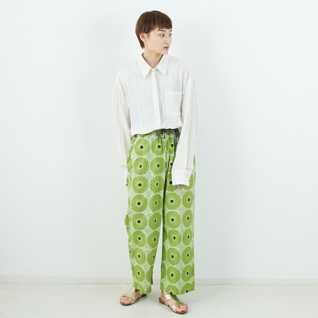 le glazik [ルグラジック] バティック柄プリント コットンイージーパンツ [LG-E0048BTK] LIME CIRCL &&モデル身長：160cm 着用サイズ：34&&