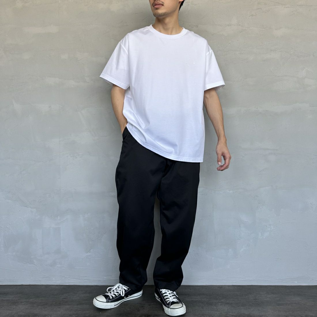 TATRAS [タトラス] NUNKI/ヌンキ ブランドロゴTシャツ [MTAT24S8193-M] WHITE &&モデル身長：168cm 着用サイズ：3&&