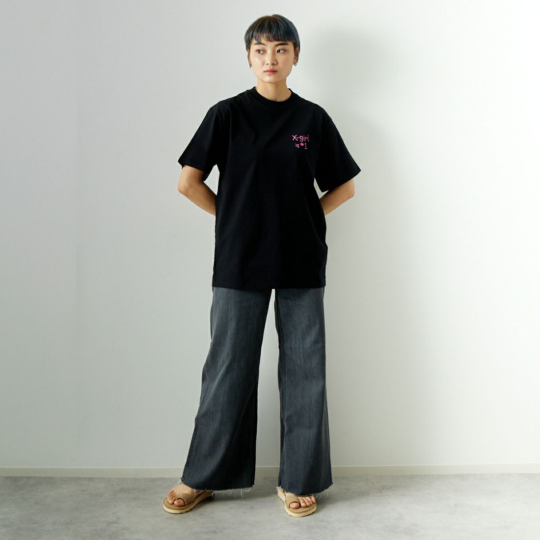 YANUK [ヤヌーク] リアリーライト ワイドフレアパンツ [57141313] AGY &&モデル身長：160cm 着用サイズ：23&&