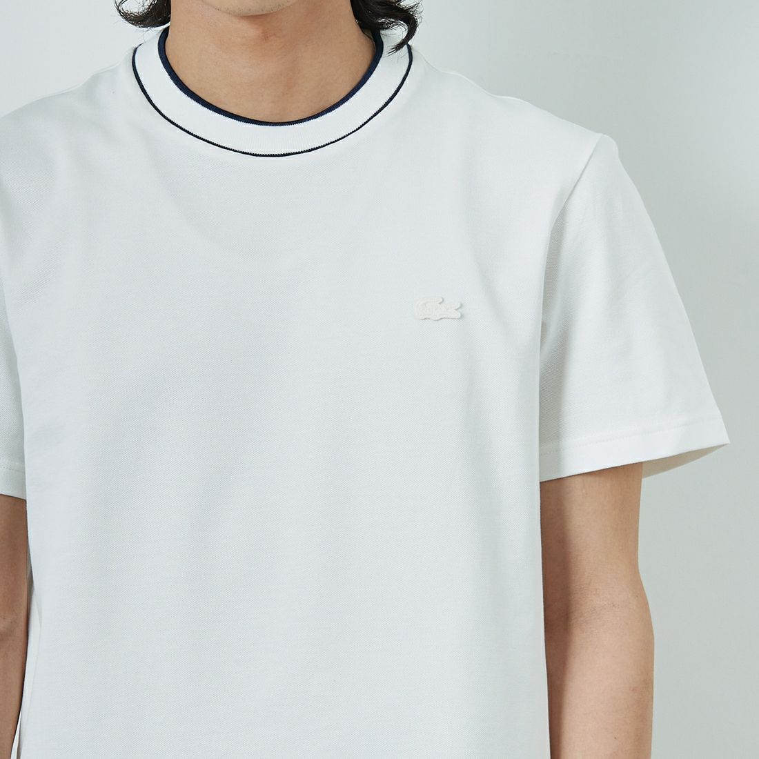 LACOSTE [ラコステ] ラインドリブネック鹿の子地Tシャツ [TH1004] 70V WHITE &&モデル身長：179cm 着用サイズ：4&&