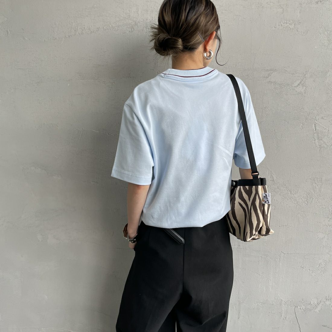 LACOSTE [ラコステ] ラインドリブネック鹿の子Tシャツ [TH1004] T01 SAX &&モデル身長：150cm 着用サイズ：2&&