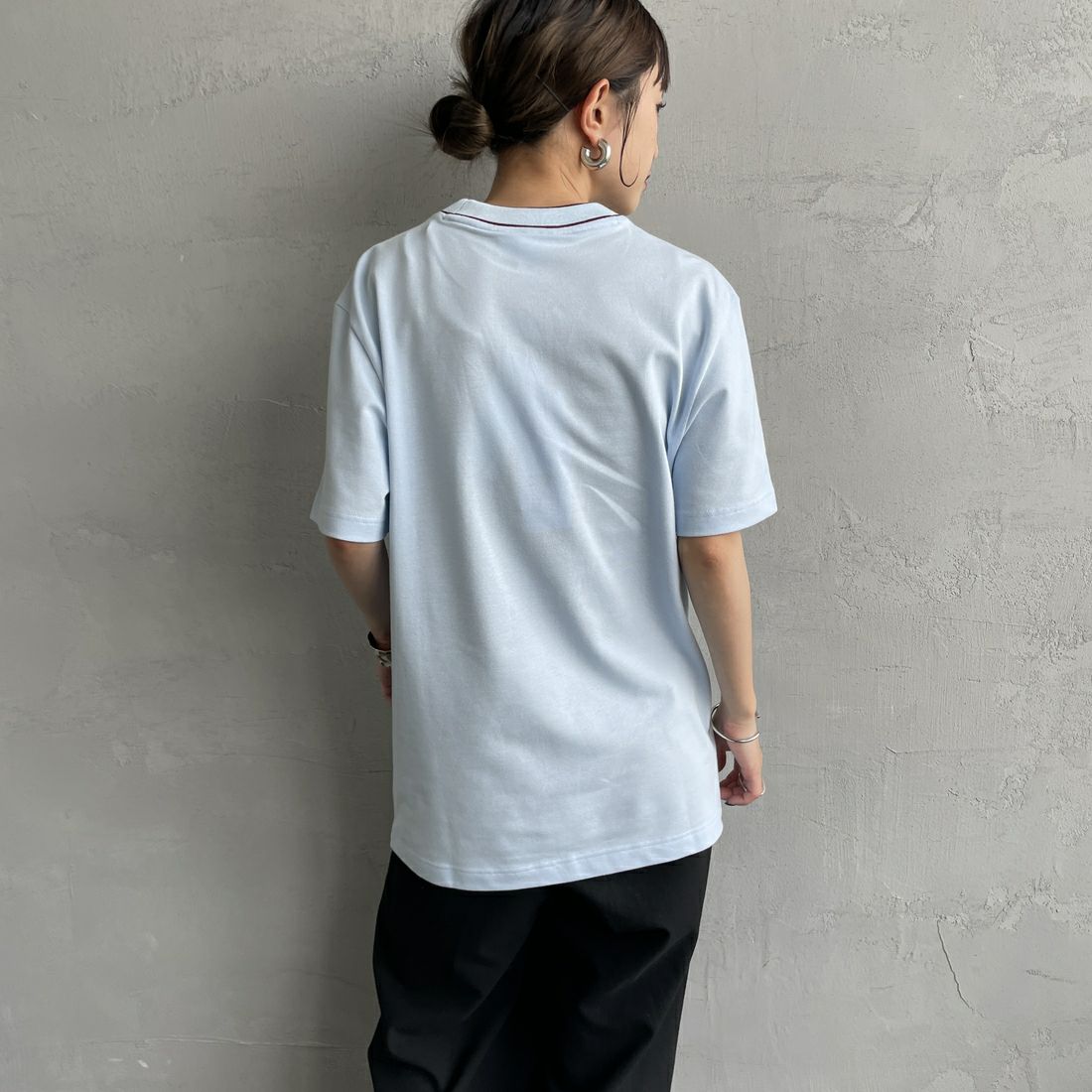 LACOSTE [ラコステ] ラインドリブネック鹿の子Tシャツ [TH1004] T01 SAX &&モデル身長：150cm 着用サイズ：2&&