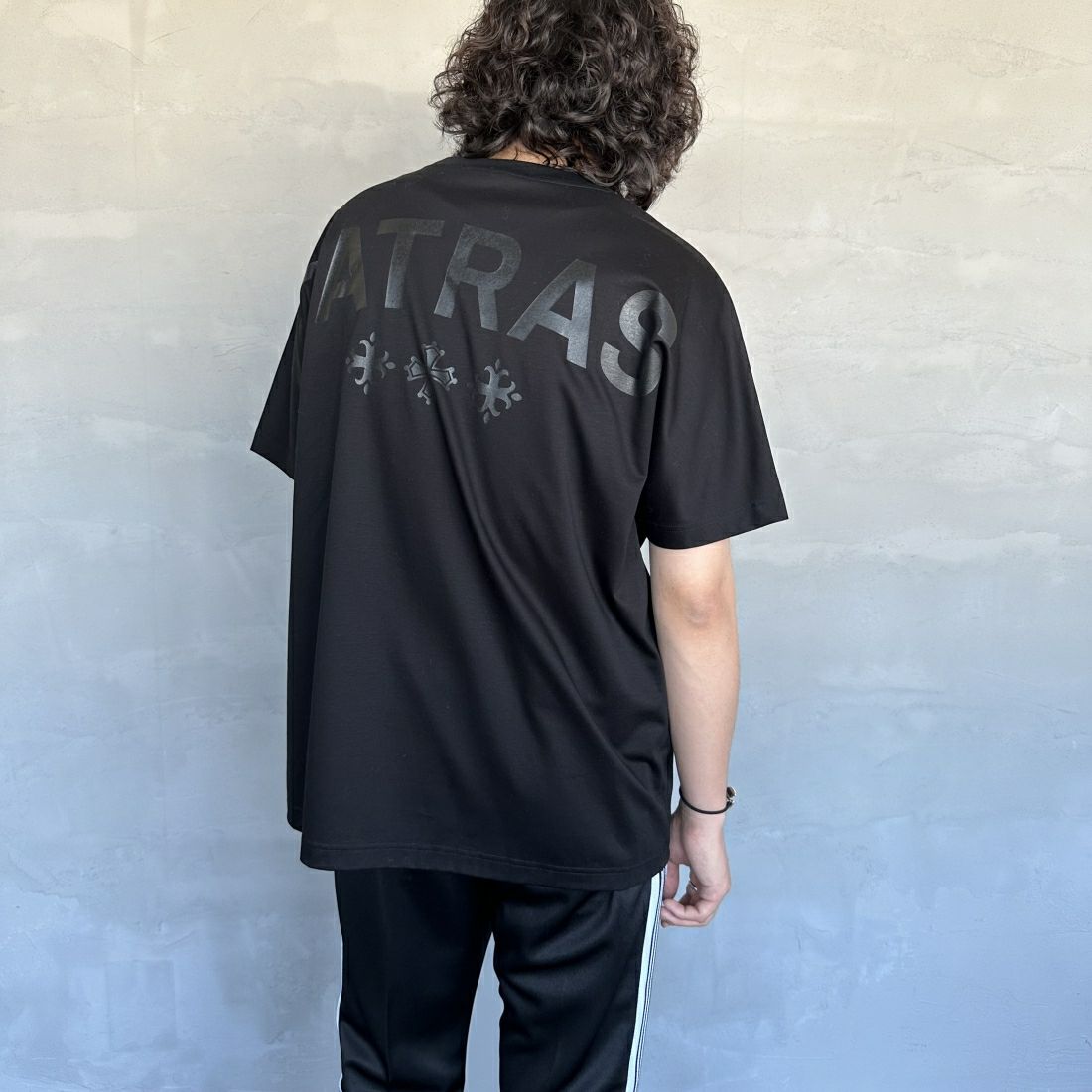 TATRAS [タトラス] EION/エイオン クルーネックTシャツ [MTAT24S8239-M] BLACK &&モデル身長：173cm 着用サイズ：3&&
