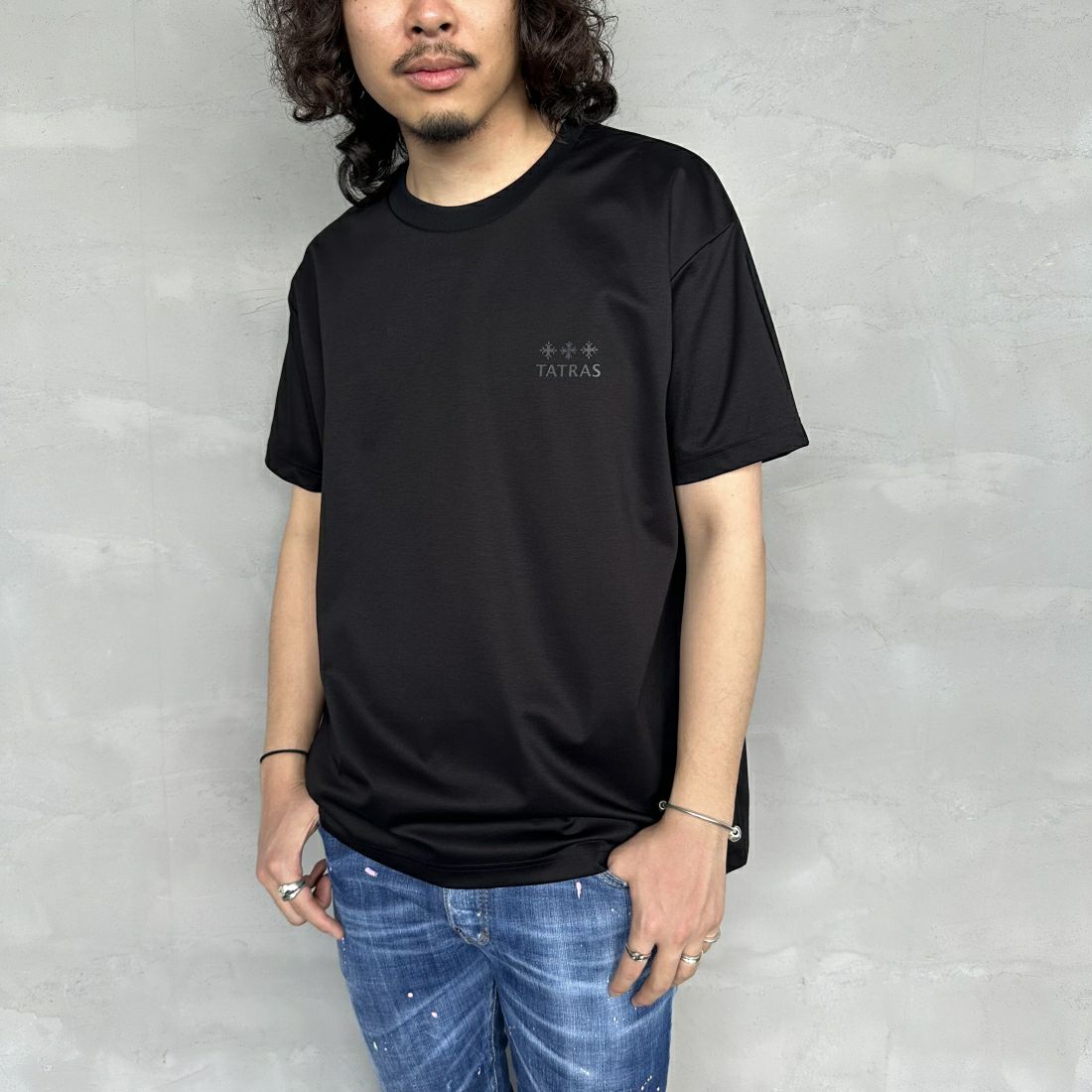 TATRAS [タトラス] EION/エイオン クルーネックTシャツ [MTAT24S8239-M] BLACK &&モデル身長：173cm 着用サイズ：2&&