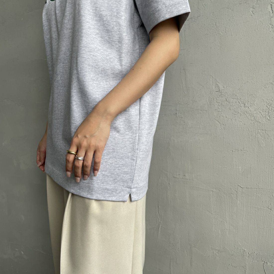 LACOSTE [ラコステ] ヘビーウェイトロゴTシャツ [TH2299] CCA SIKVER &&モデル身長：163cm 着用サイズ：2&&