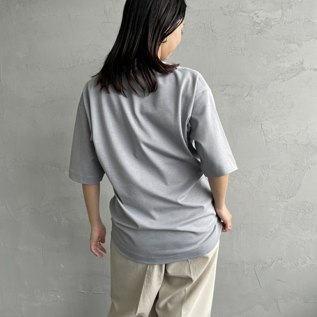 LACOSTE [ラコステ] 5分袖モックネックサマーニットTシャツ [TH079] CCA L.GREY &&モデル身長：163cm 着用サイズ：2&&