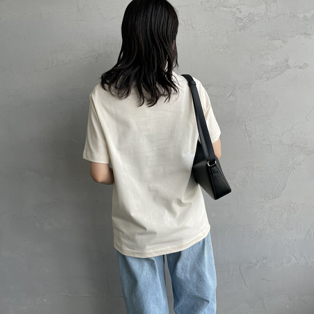LACOSTE [ラコステ] クルーネックTシャツ [TH5582] XFJ ECRU &&モデル身長：160cm 着用サイズ：2&&