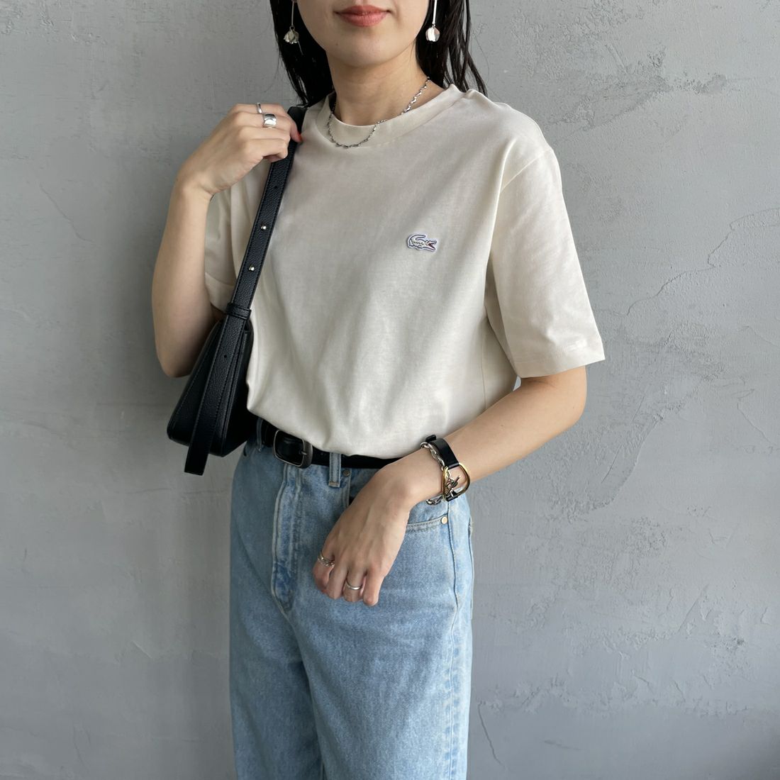 LACOSTE [ラコステ] クルーネックTシャツ [TH5582] XFJ ECRU &&モデル身長：160cm 着用サイズ：2&&