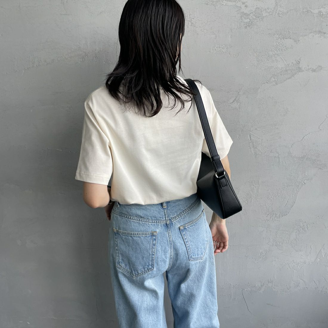 LACOSTE [ラコステ] クルーネックTシャツ [TH5582] XFJ ECRU &&モデル身長：160cm 着用サイズ：2&&