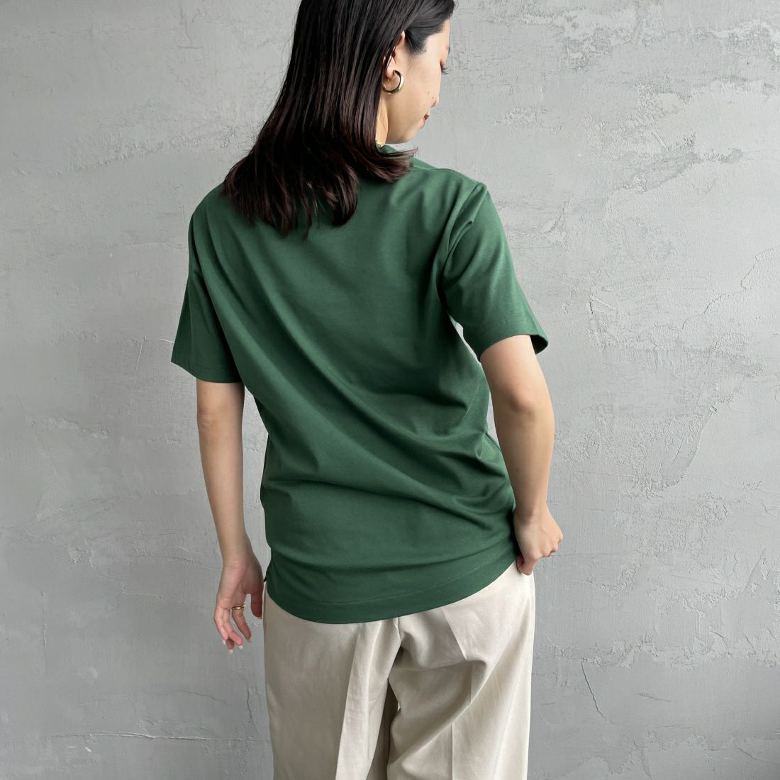 LACOSTE [ラコステ] クルーネックTシャツ [TH5582] 132 GREEN &&モデル身長：163cm 着用サイズ：2&&