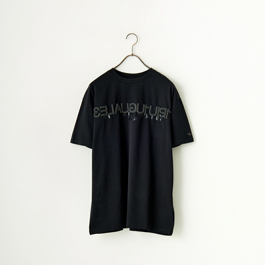 1PIU1UGUALE3 RELAX [ウノ ピゥ ウノ ウグァーレ トレ] シルケットワイドロゴTシャツ [UST-24031] SN90 BLACK