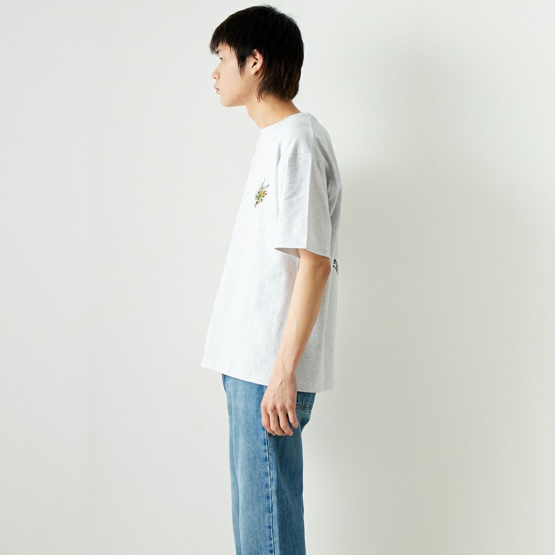 33Degrees [サーティスリーディグリーズ] 刺繍Tシャツ [TDR-242-021] 04 LGRﾏｯﾌﾟ &&モデル身長：182cm 着用サイズ：L&&