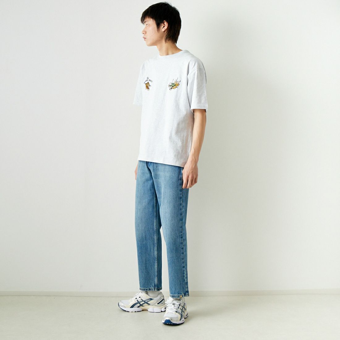 33Degrees [サーティスリーディグリーズ] 刺繍Tシャツ [TDR-242-021] 04 LGRﾏｯﾌﾟ &&モデル身長：182cm 着用サイズ：L&&