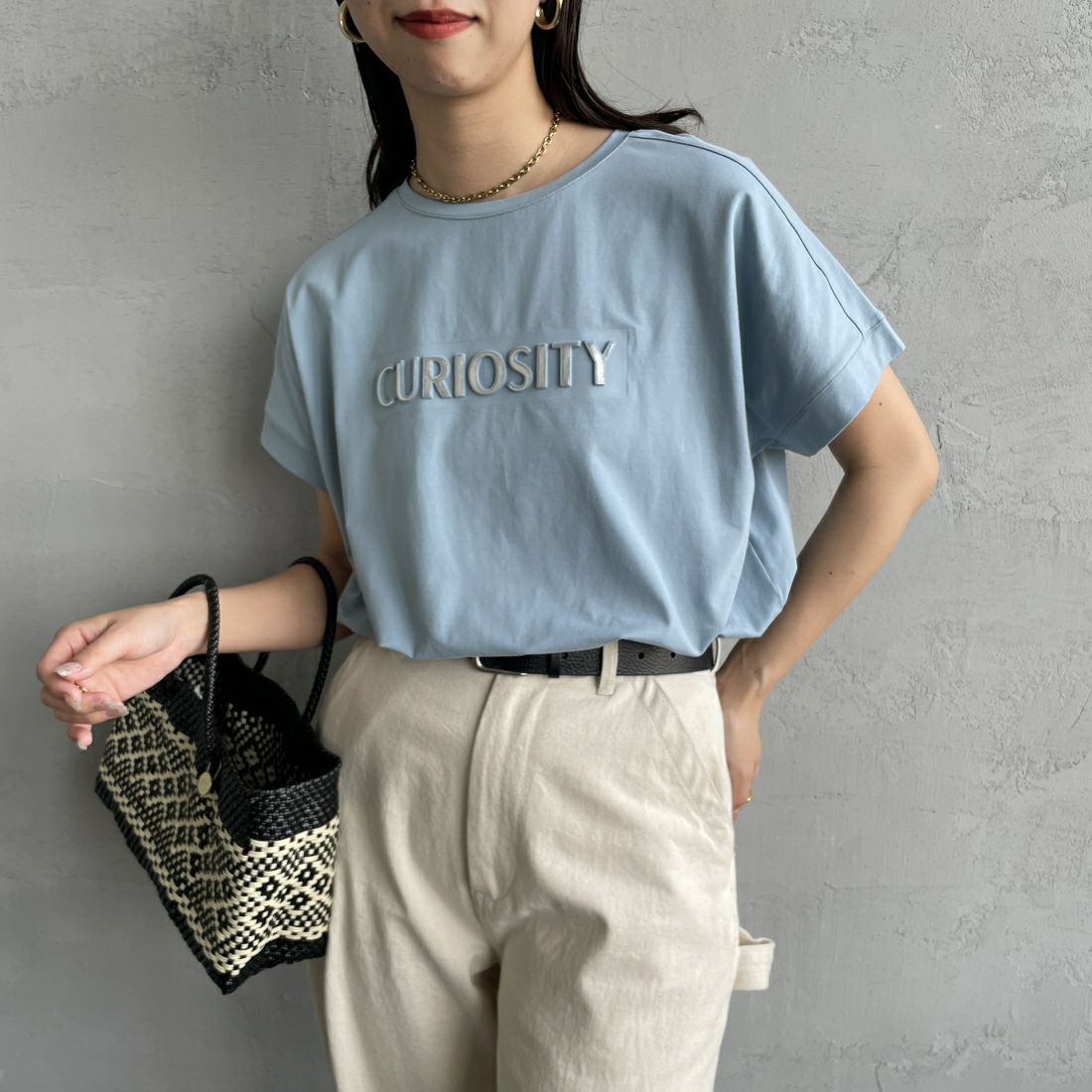 Maison de L'allure [メゾン ドゥ ラリュール] エンボスロゴドルマンスリーブＴシャツ [24112014] 10 SAX &&モデル身長：163cm 着用サイズ：F&&