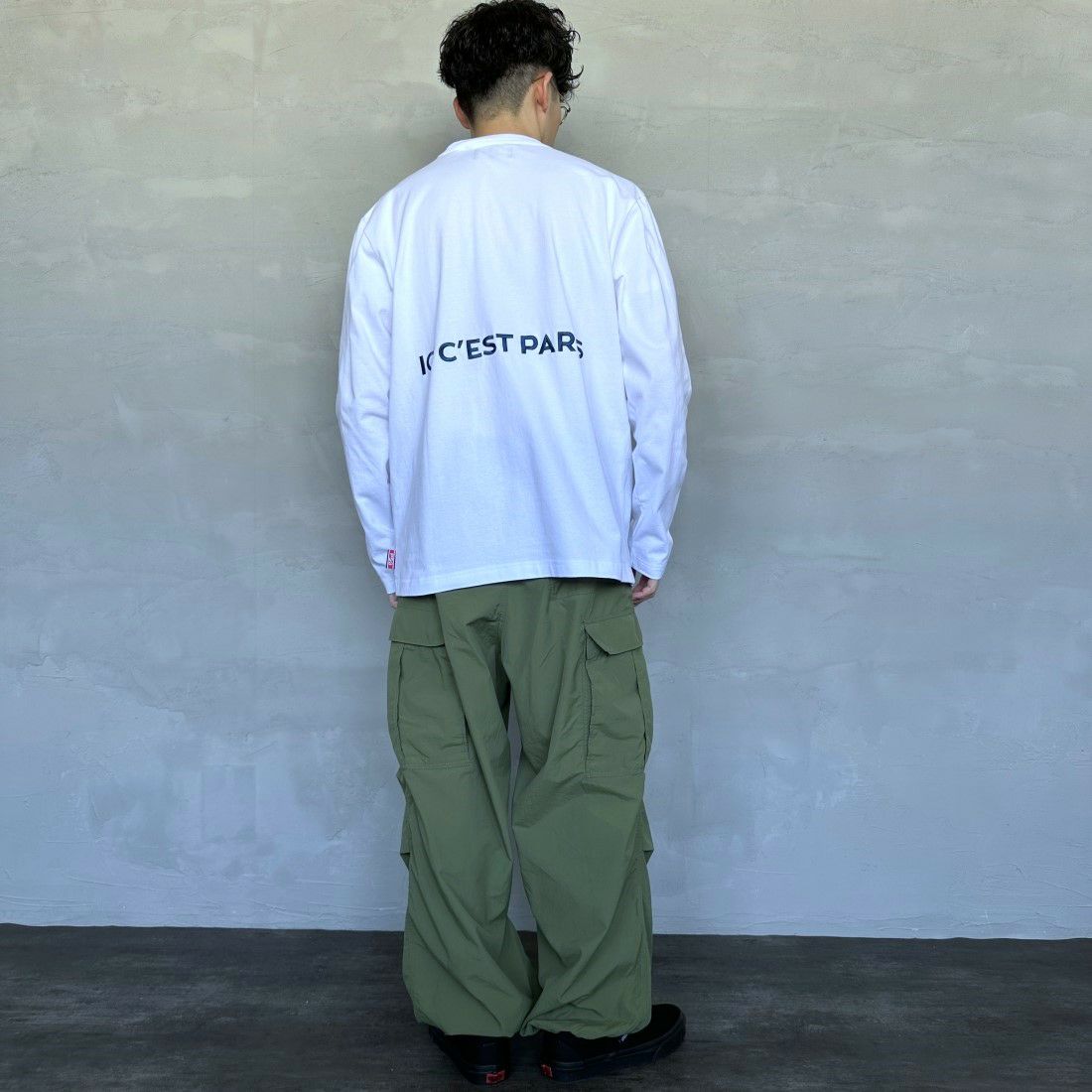 PARIS SAINT-GERMAN [パリ・サンジェルマン] PSG刺繍ロゴ ロングスリーブTシャツ [PS0324SS0001] WHITE &&モデル身長：168cm 着用サイズ：L&&